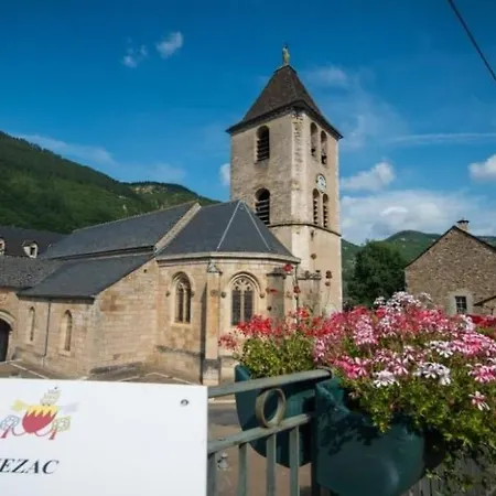 Maison * Quezac (Lozere)